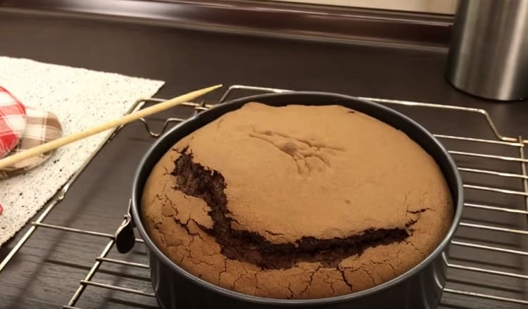 The readiness of the cake can be checked with a toothpick.