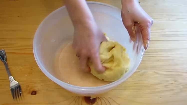To make an anthill cake, according to the classic recipe, knead the dough