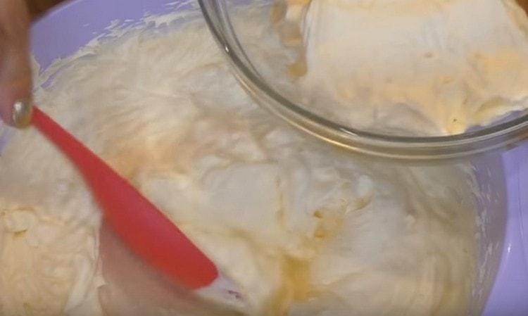 Set aside cream to decorate the cake.