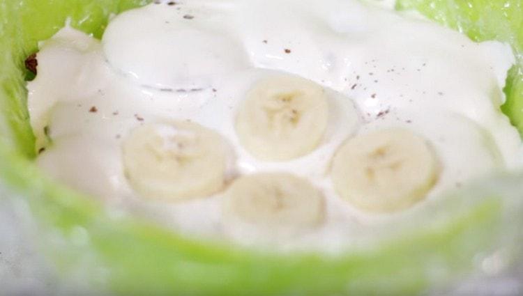 Repeat the layers until the ingredients run out.