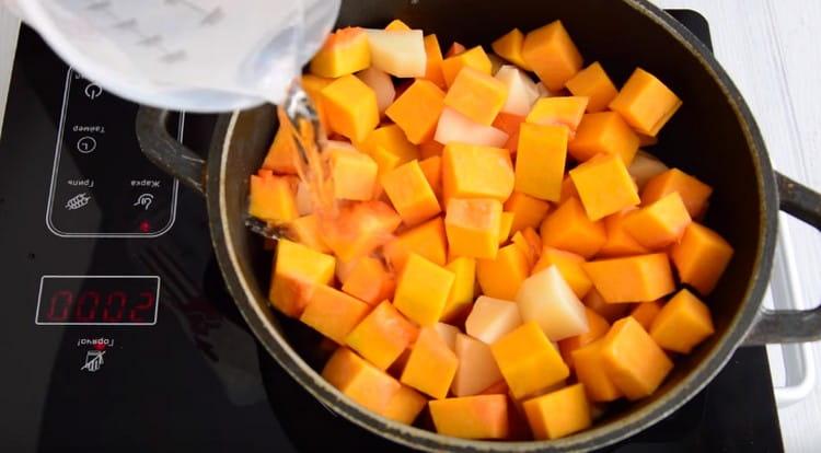Add water to the vegetables.