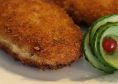 Chicken minced meatballs according to a step by step recipe with photos