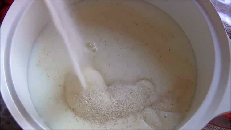 To make a cake, bird milk with semolina and lemon, prepare a cream