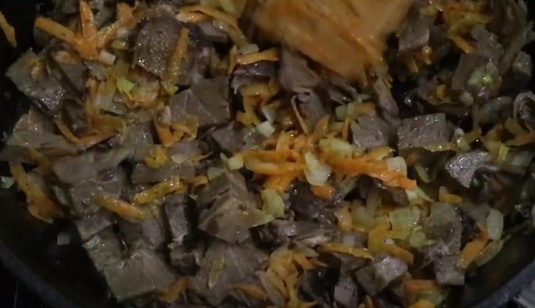 Minute 5 stew offal with vegetables.