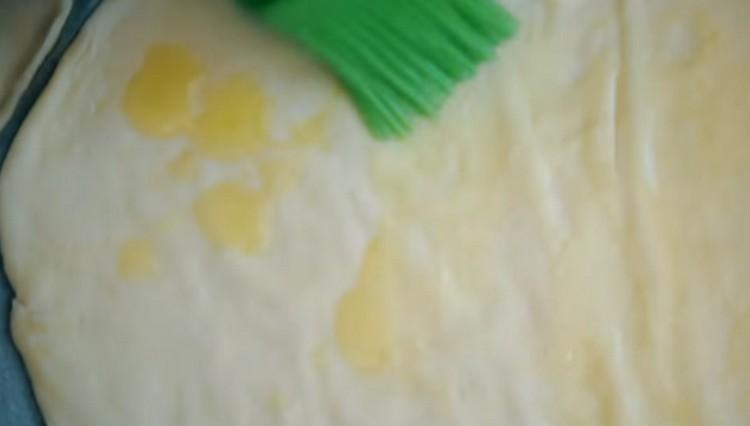 We lay out each blank on a baking sheet and grease it with olive oil.