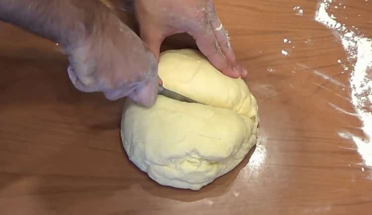 To make cookies, jam for a minute with dough.