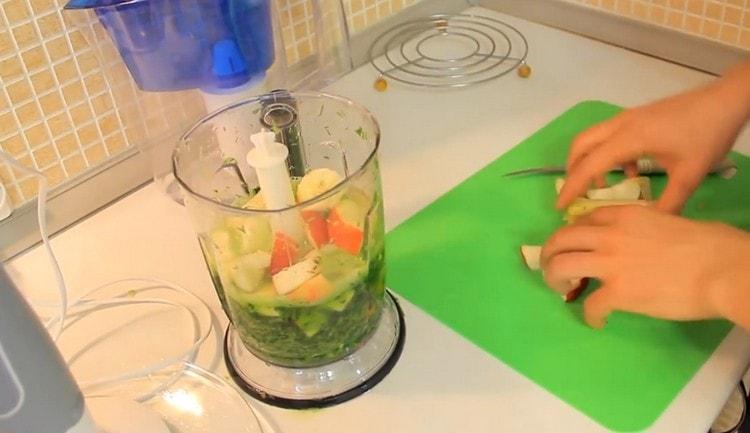 Add sliced banana and apple.