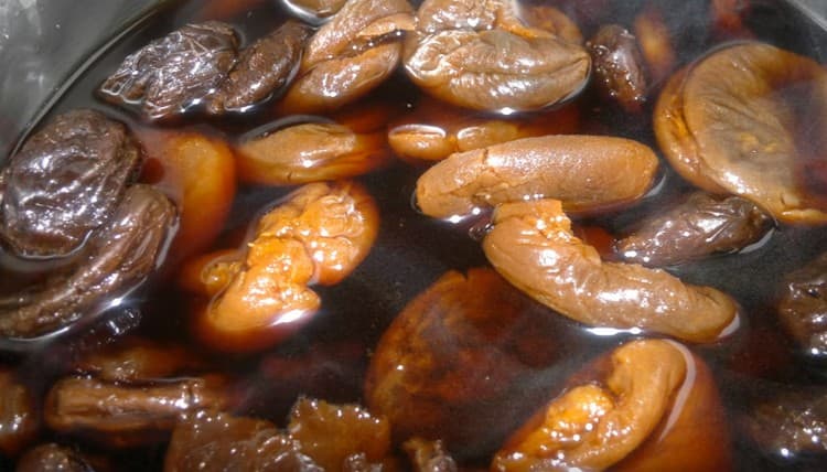 Compote must be turned off and let it brew.