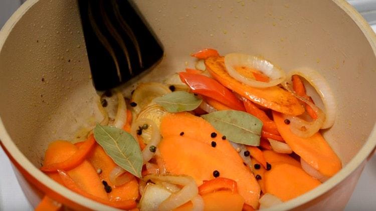 put vegetables in a pan with a thick bottom, add salt, peppercorns, bay leaf.