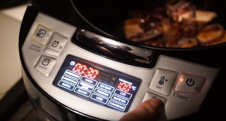 Add water and turn on the multicooker extinguishing mode.