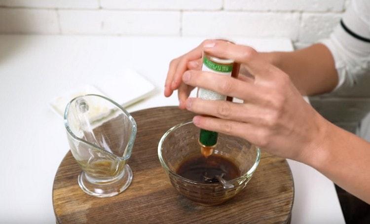We prepare glaze from soy sauce, honey, you can add Tabasco.