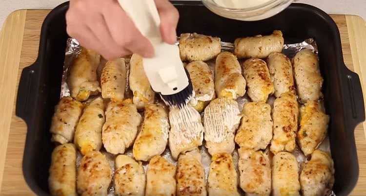 Lubricate each piece with mayonnaise.