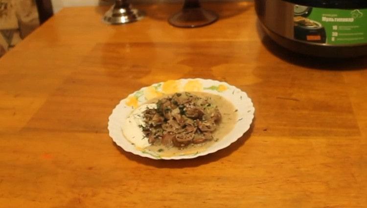 As you can see, cooking chicken hearts in a slow cooker is not difficult at all.