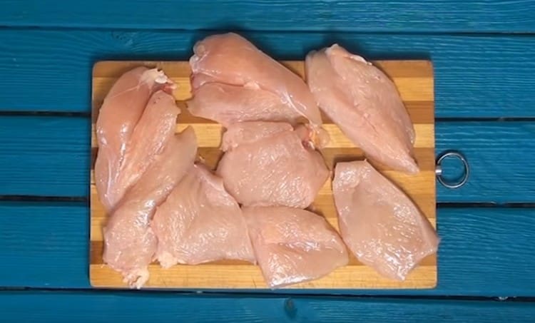 Chicken fillet cut into large pieces, like chops.