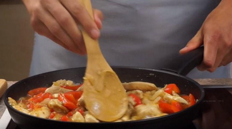 Cook the dish for another 10 minutes, stirring.