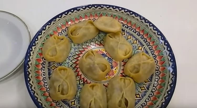 As you can see, it’s easy to make manti with cabbage.