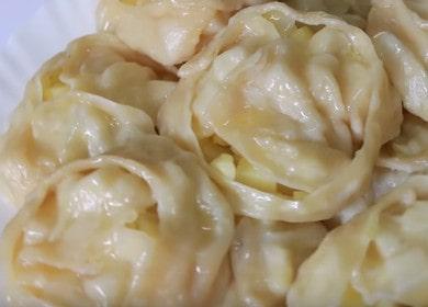 Cooking delicious manti with potatoes according to the recipe with a photo.
