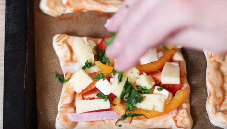 Sprinkle the blanks with greens on top.