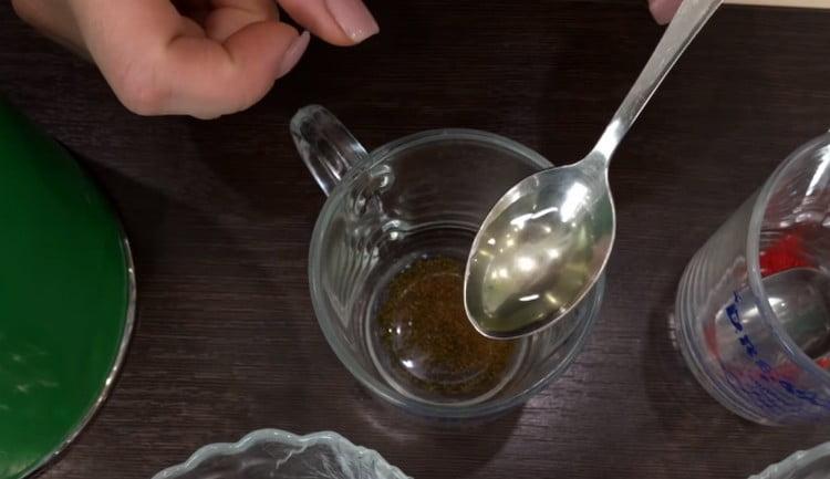 We breed dyes with water and mix.