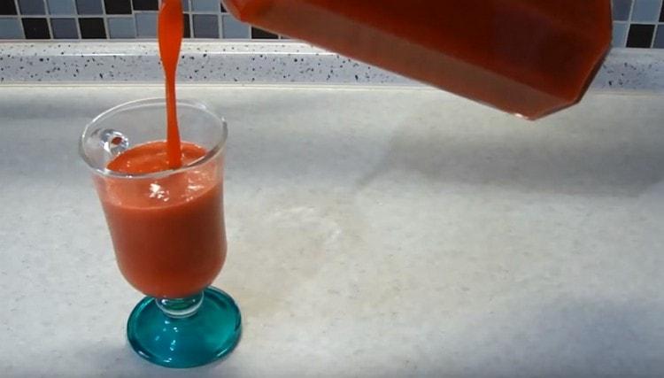 As you can see, fruit juice from frozen blackcurrant is very simple to prepare.