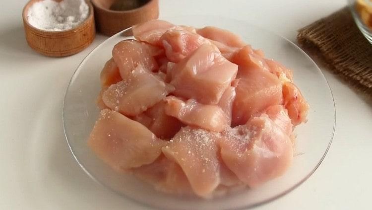 Salt slices of meat to taste.