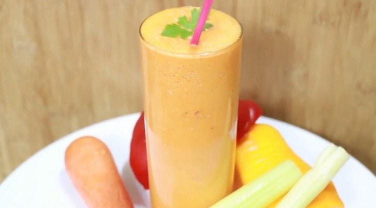 Serve a vegetable smoothie by garnishing with a sprig of greens.