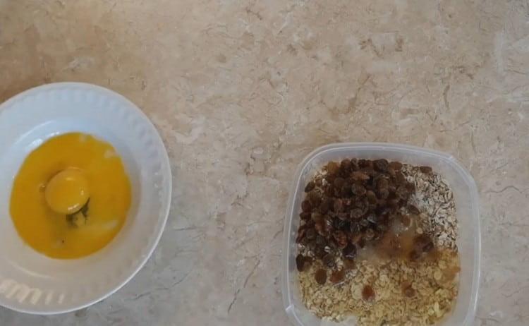 To keep the mass in the form, add three proteins to it.