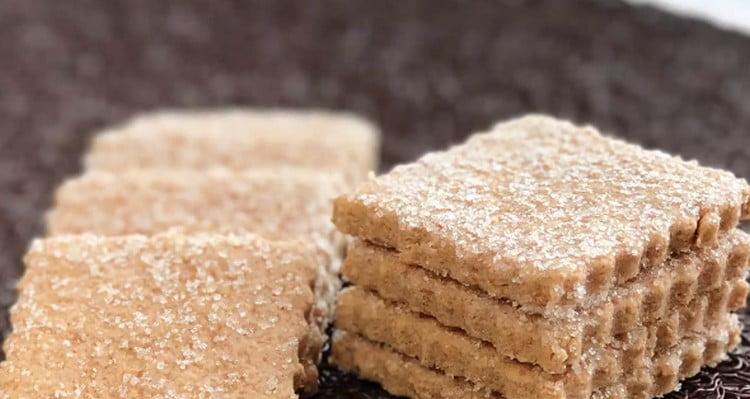 As you can see, it’s not difficult to make delicious cookies from whole grain flour.