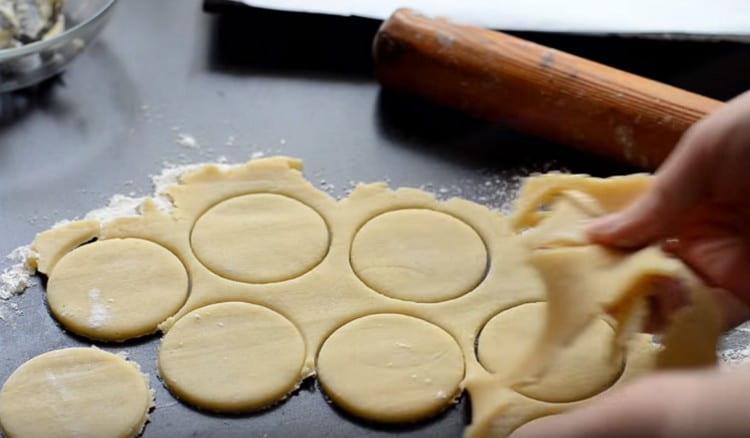 Remove excess dough.