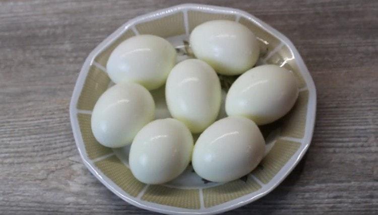 Hard boiled chicken eggs.