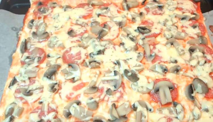 Just for 5 minutes we send pizza to the oven.