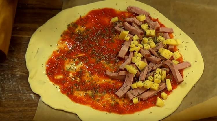 Sprinkle the whole preparation with Provencal herbs.