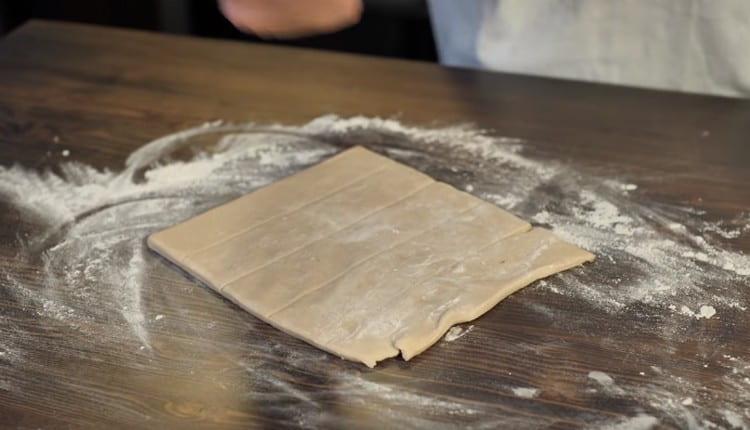 For this recipe you can use a purchased pastry.