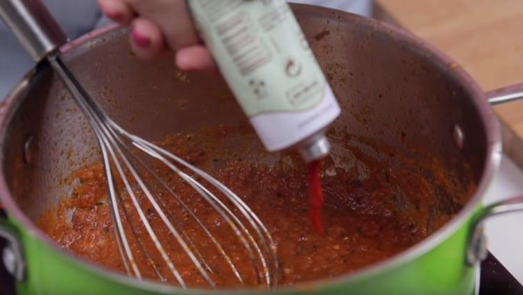 If desired, you can add a little tomato paste to the sauce.