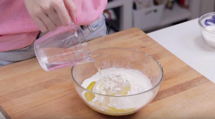 Add the remaining water.