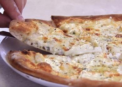 How to learn how to cook delicious cheese pizza