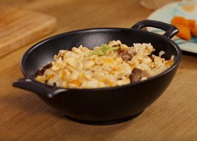 Original pilaf in the oven with pork: cooked according to the recipe with a photo.