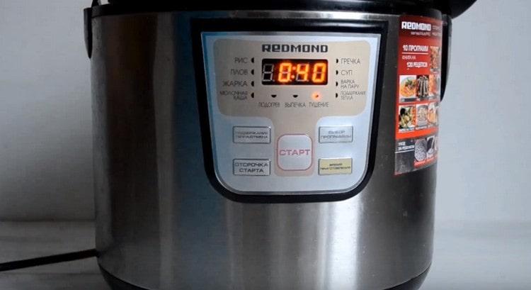 Cook meat with vegetables for about 40 minutes.