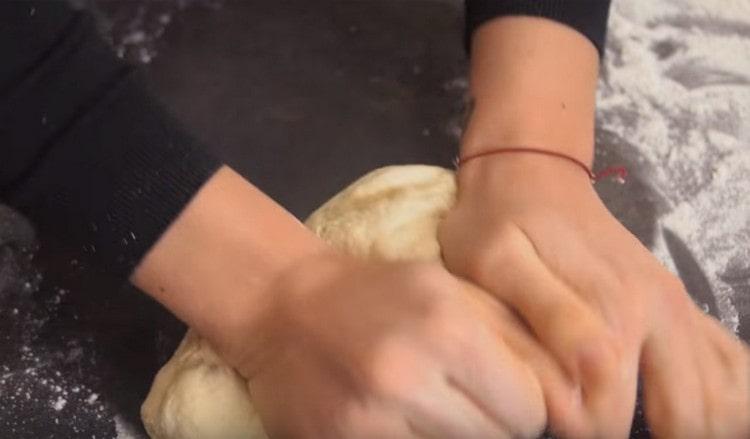 Knead a rather tight dough.