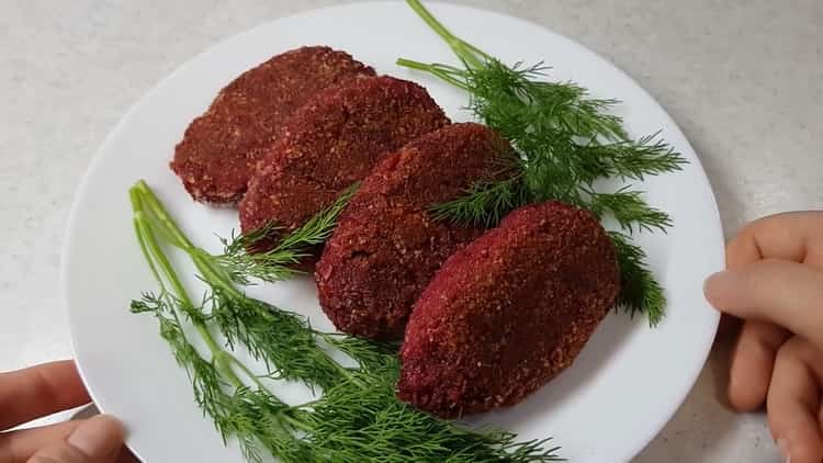 Beetroot patties on a step by step recipe with photos