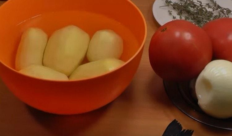 We clean and wash the vegetables.