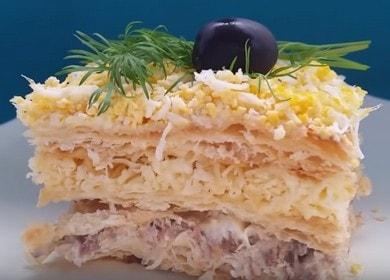 Layer cake with fish - a delicious and satisfying snack