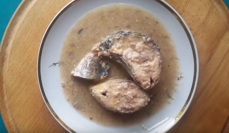 Open a can of canned fish.