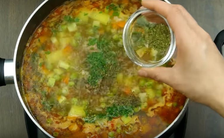 Add salt and spices, turn off the dish after a few minutes.