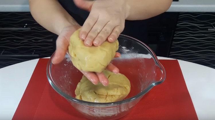 Separate a small part of the dough, wrap it in plastic wrap and send it to the freezer.