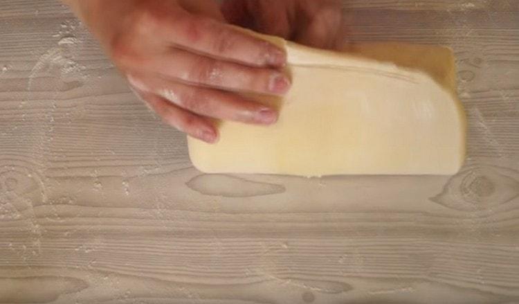 Again, fold the dough with an envelope.