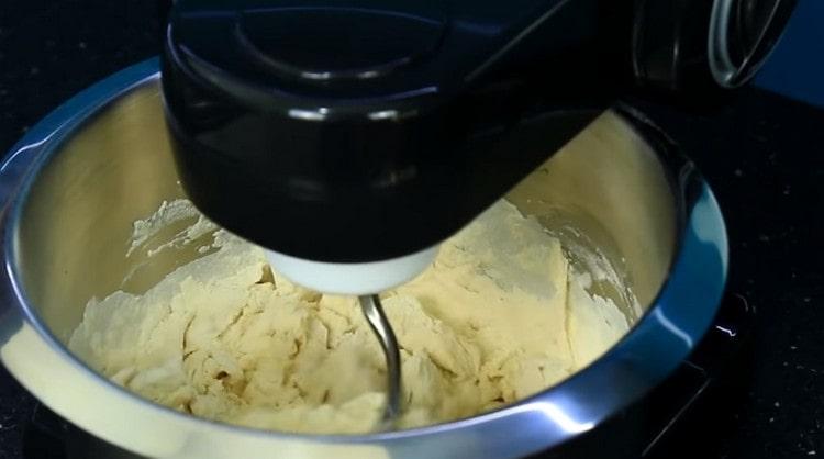 It is convenient to knead the dough with a food processor.