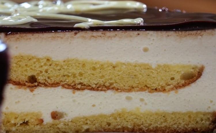 As you can see, Bird’s cake from Emma’s grandmother isn’t as difficult to make as it seems at first glance.