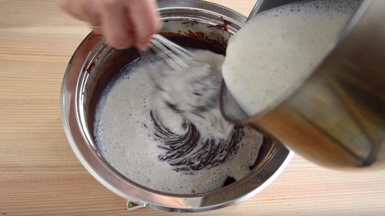 Cream with gelatin is added to the chocolate mass.