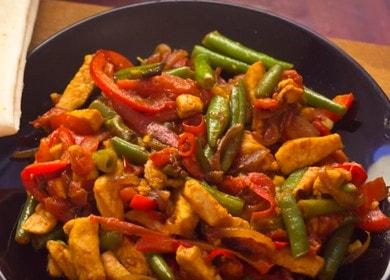 Fajitos with chicken - a simple and delicious Mexican recipe